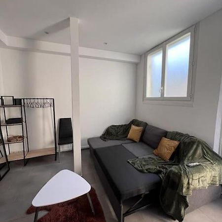 Appartement Idealement Situe Montereau-faut-Yonne Exterior foto